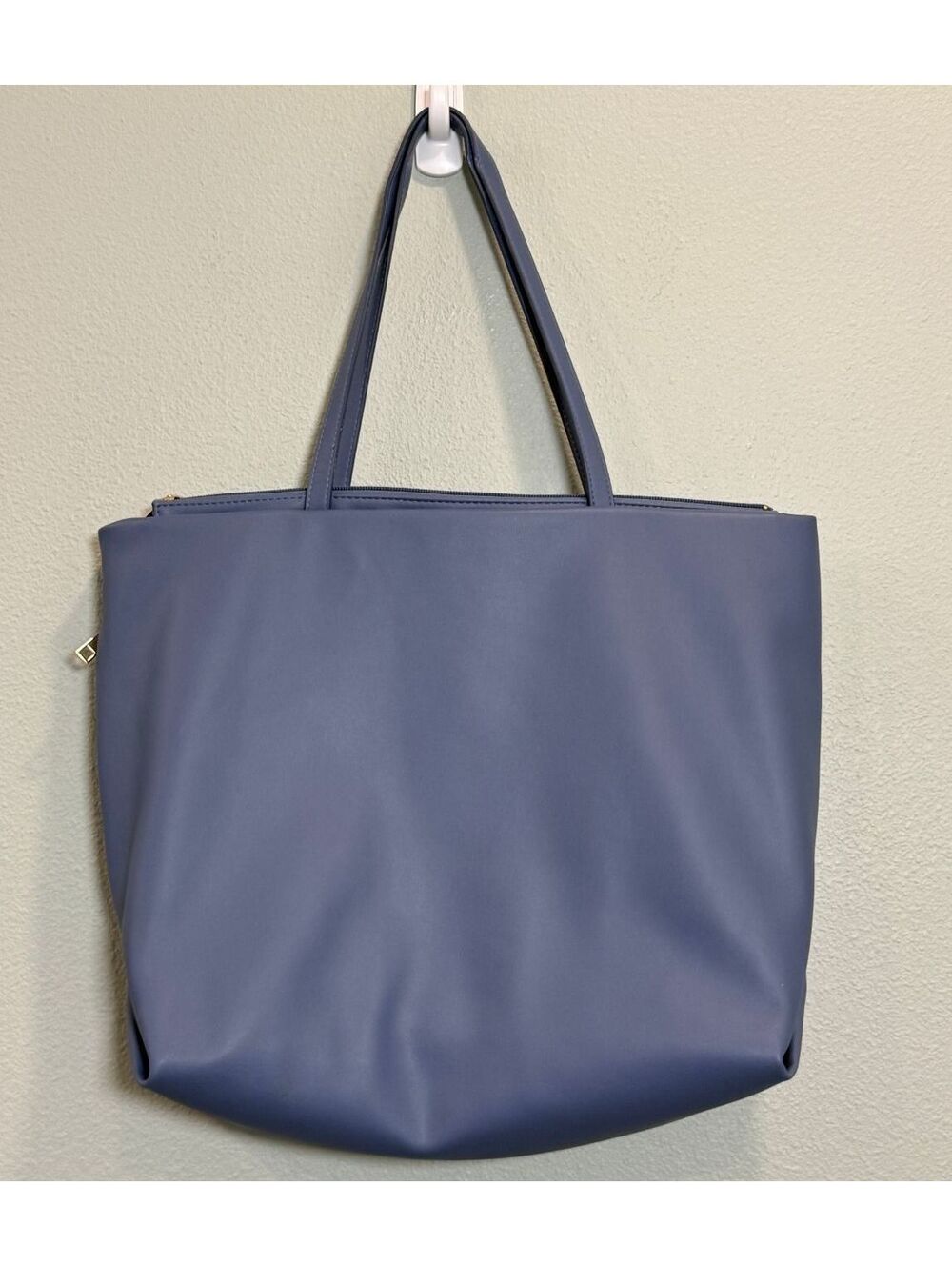 A New Day Faux Leather Zip Closure Tote Bag NWOT